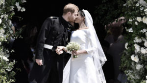 Sortie de la cérémonie mariage royal prince harry meghan markle